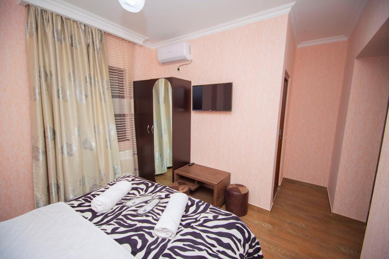 Hotel Elegant 2 Tbilisi Exterior photo